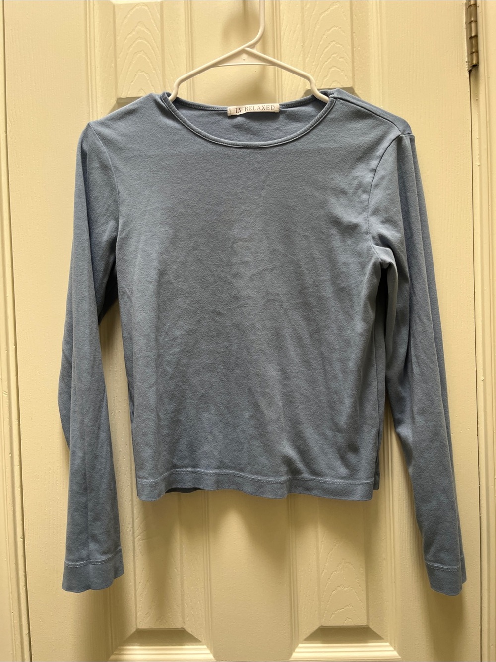 LA Relaxed Bebe organic Long-Sleeve Crewneck Top in Dusty Blue - Large